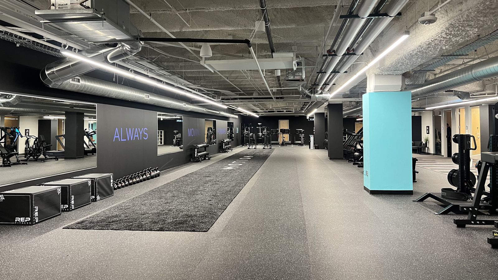 Mountainside Fitness Mesa — Gym Floor Vending Machine Location