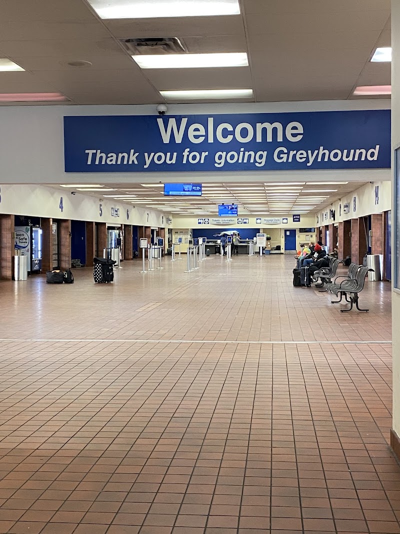 Greyhound: Bus Station Vending Machine Location