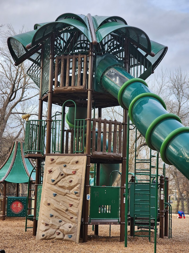 Recreation Center at Towne Lake Vending Machine Location