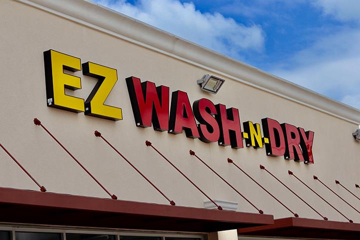 EZ WASH N DRY - Laundromat in Arlington TX Vending Machine Location