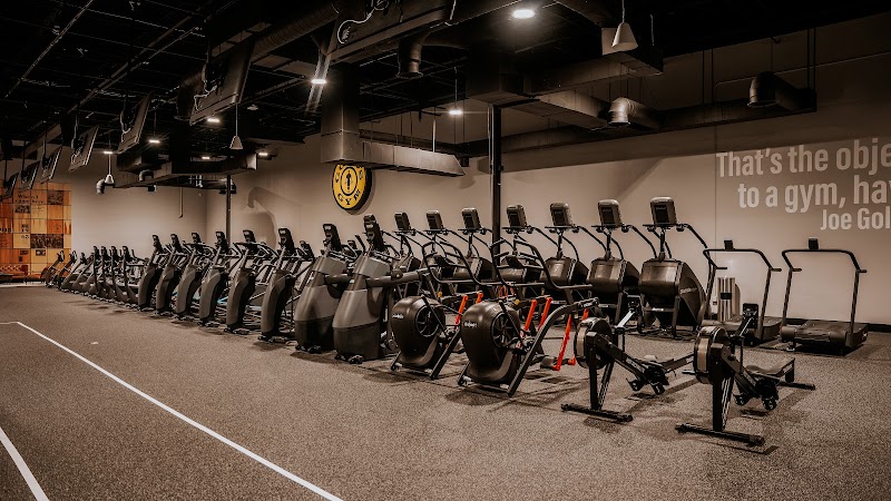 Gold's Gym Memphis Vending Machine Location