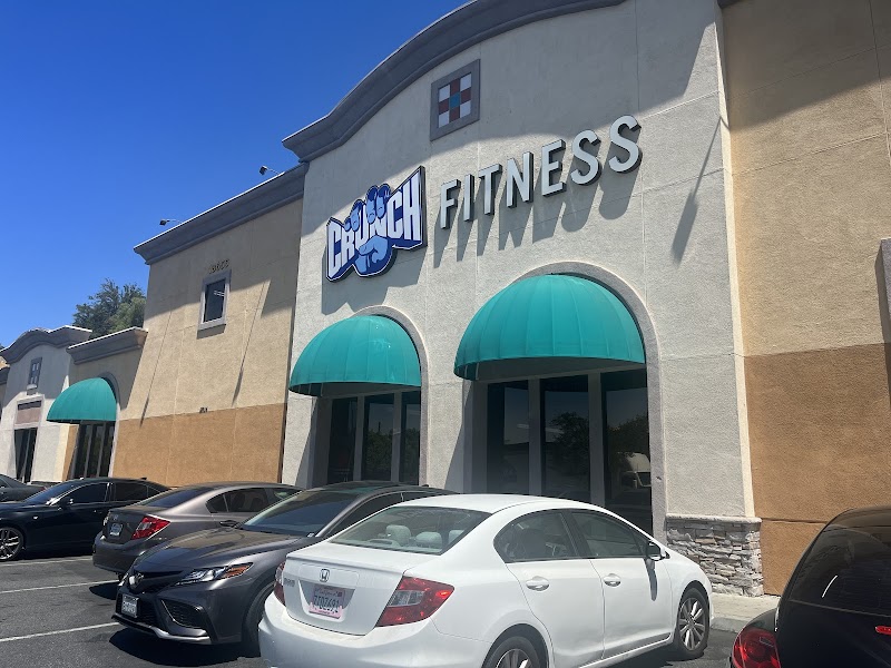 Crunch Fitness - Santa Clarita Vending Machine Location