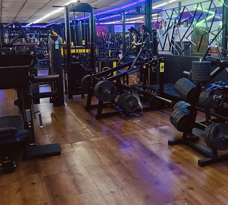 Fitness Club Fitness - Silveira Vending Machine Location