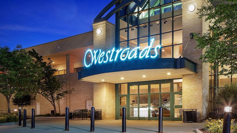 Westroads Mall Vending Machine Location