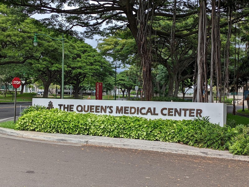 The Queen's Medical Center Oncology Vending Machine Location