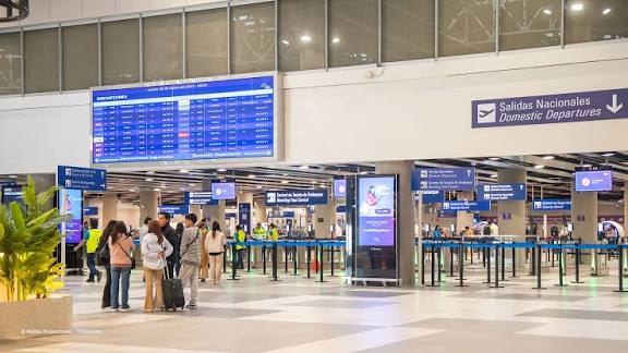 New Jorge Chávez International Airport Vending Machine Location