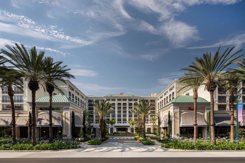 The Westin Anaheim Resort Vending Machine Location