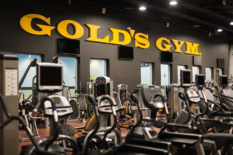 Gold's Gym Vending Machine Location