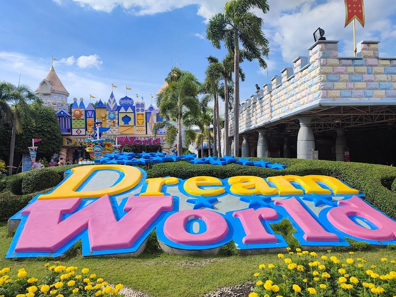 Dream World Vending Machine Location