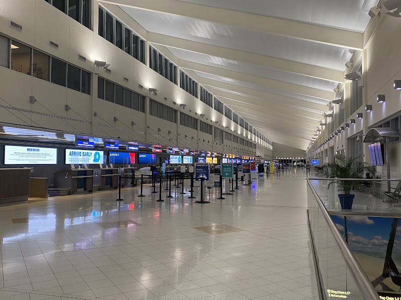 Southwest Florida International Airport Vending Machine Location