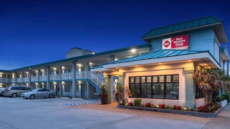 Best Western Plus Chesapeake Bay - Norfolk Vending Machine Location
