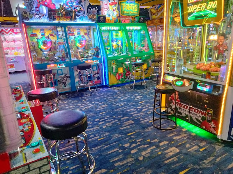 Round1 Bowling & Arcade - Wichita Vending Machine Location