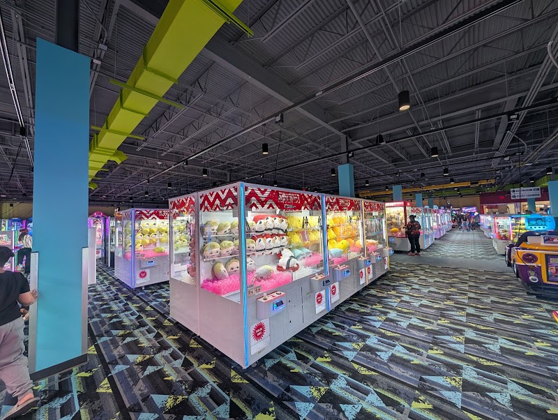 Round1 Bowling & Arcade - Chandler Vending Machine Location