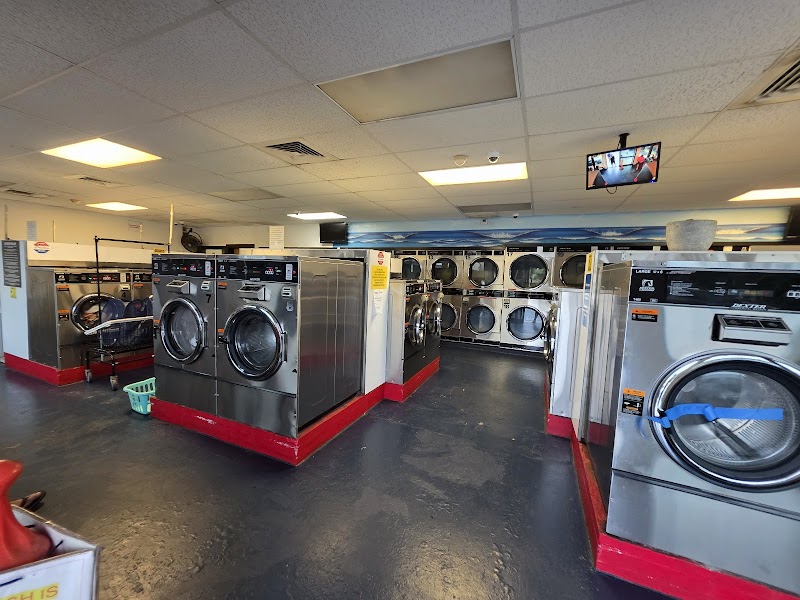 Kapahulu Xpress Laundromat Vending Machine Location