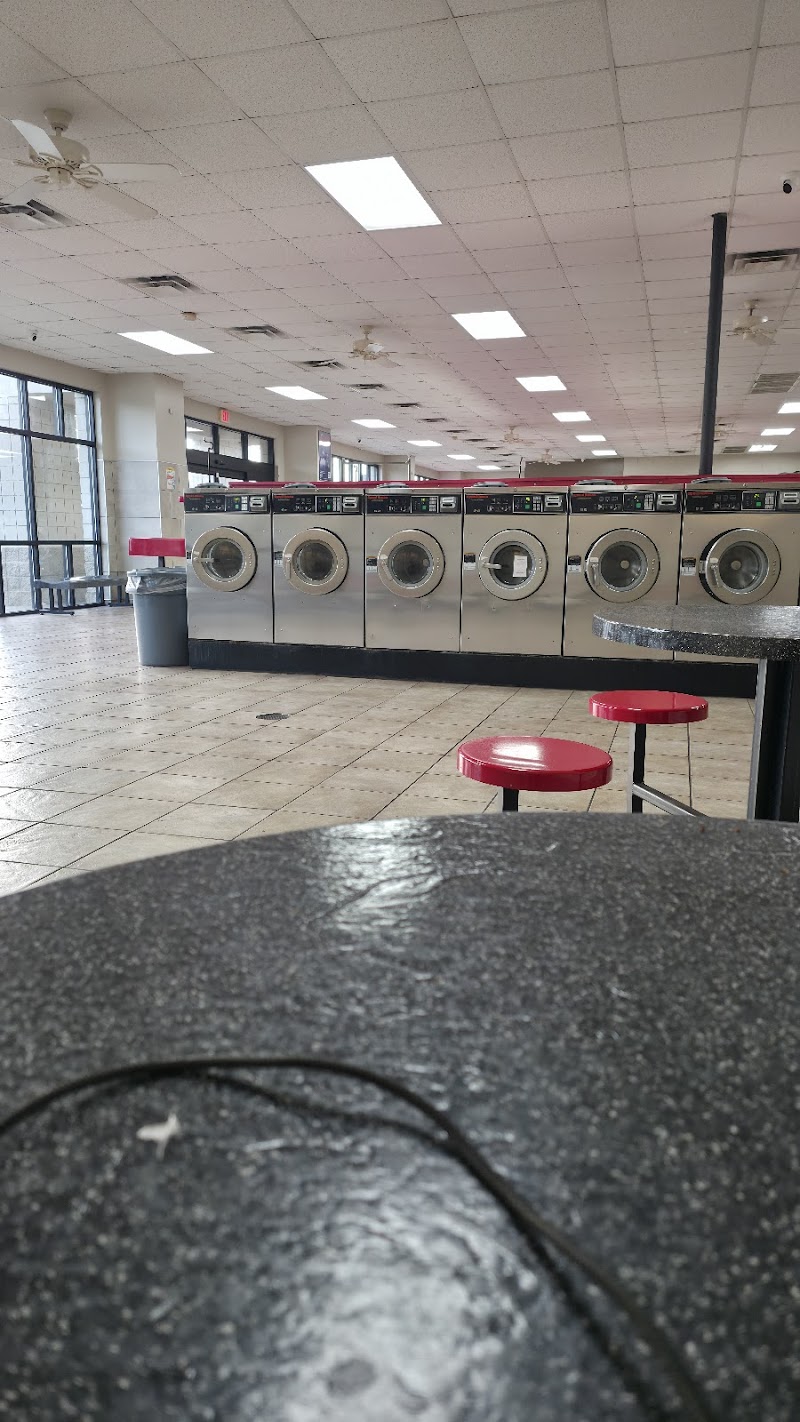 Splash & Dash Laundromat Vending Machine Location