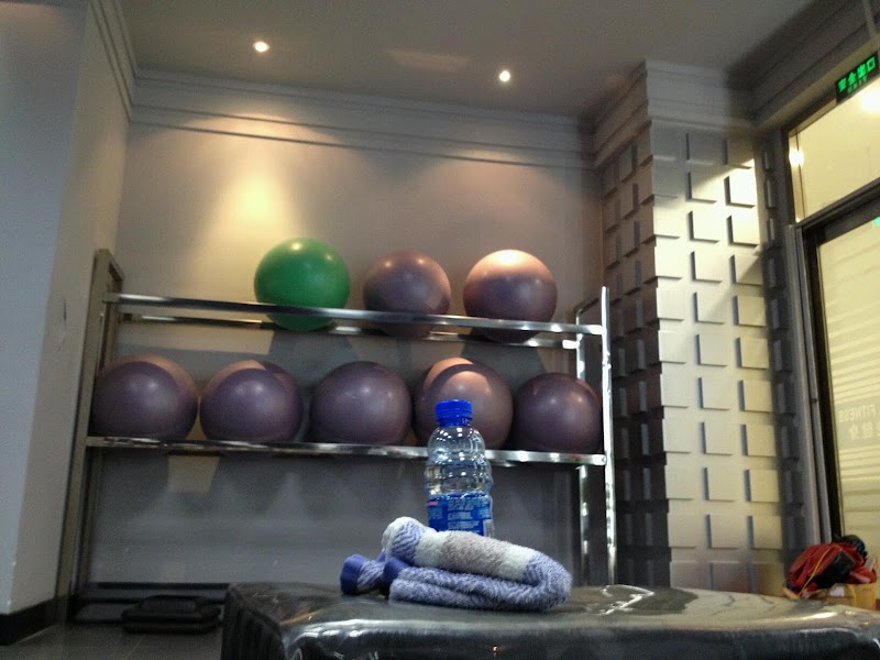 Dinglong Fitness Club Vending Machine Location