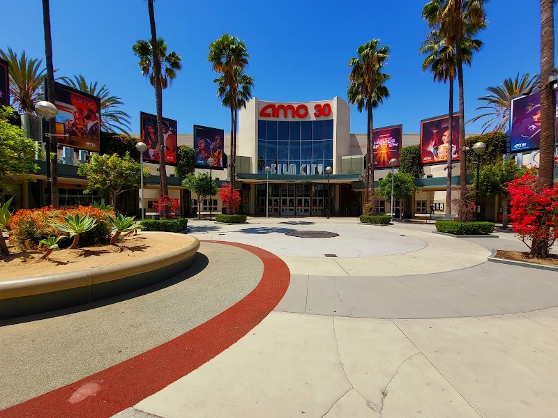 The Outlets at Orange Vending Machine Location