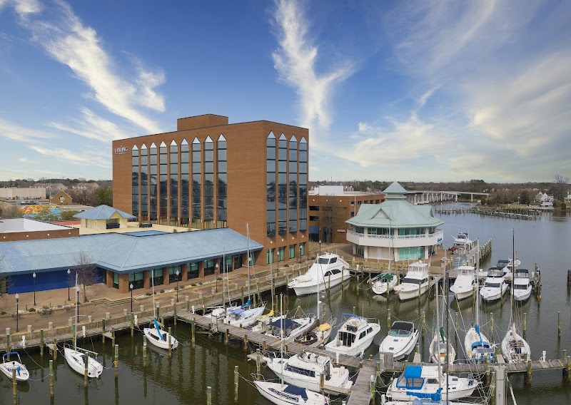 The Landing at Hampton Marina, Tapestry Collection by Hilton Vending Machine Location