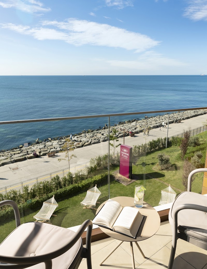 Crowne Plaza Istanbul - Florya Vending Machine Location