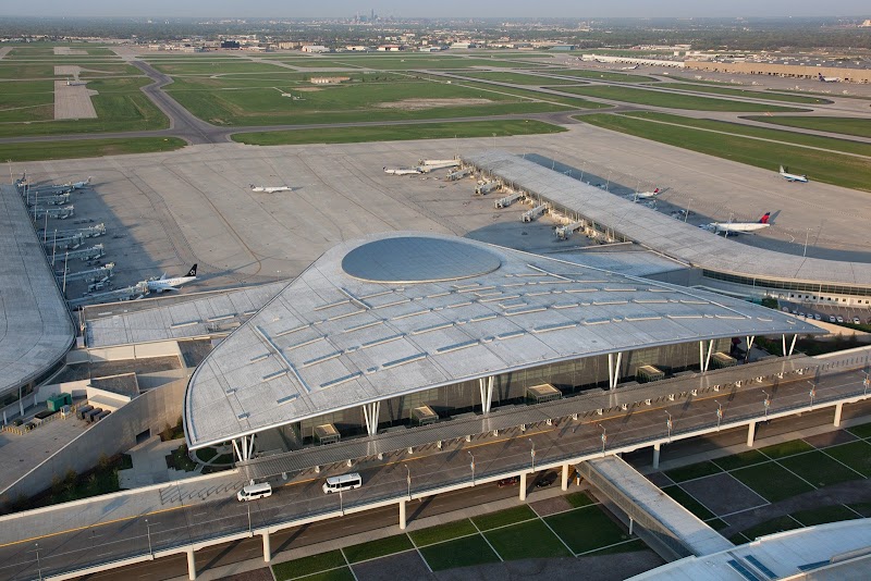 Indianapolis International Airport Vending Machine Location