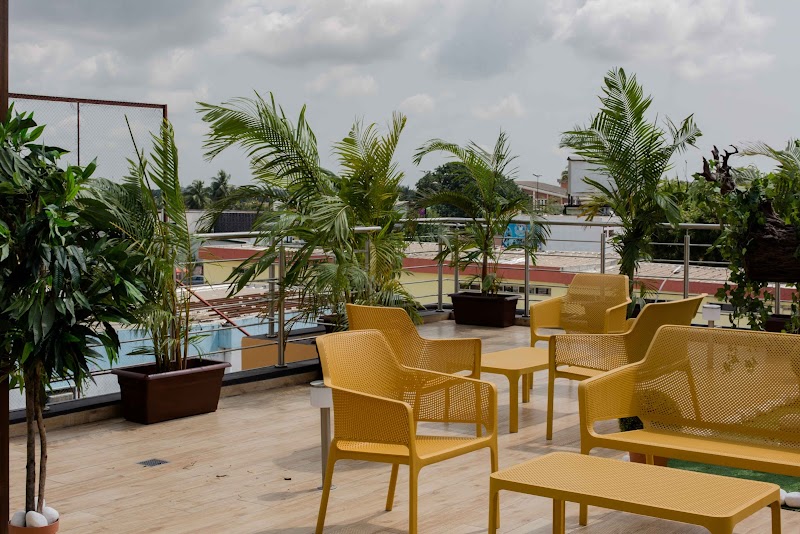 Abidjan Luxury Residence - Suites et Chambres de luxe Vending Machine Location