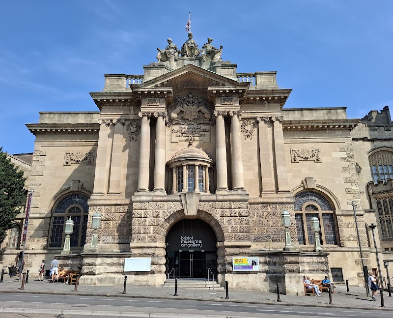 Bristol Museum & Art Gallery Vending Machine Location