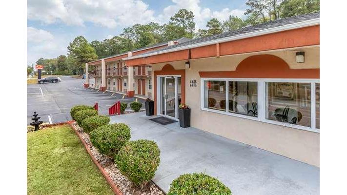 Econo Lodge Columbia Fort Jackson Vending Machine Location