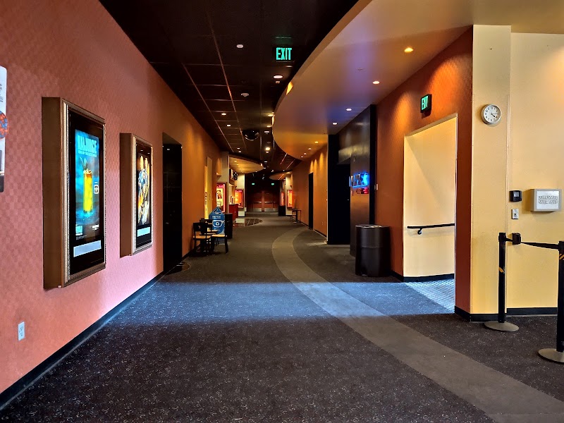 AMC Surprise Pointe 14 Vending Machine Location