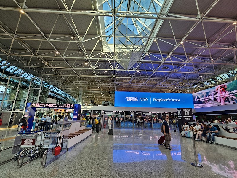 Leonardo da Vinci International Airport Vending Machine Location