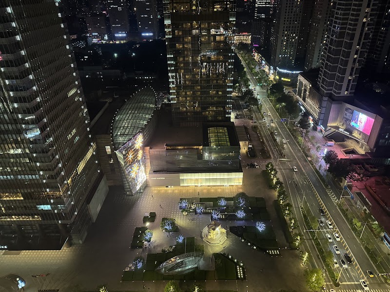 Shangri-La Hotel, Shenyang Vending Machine Location
