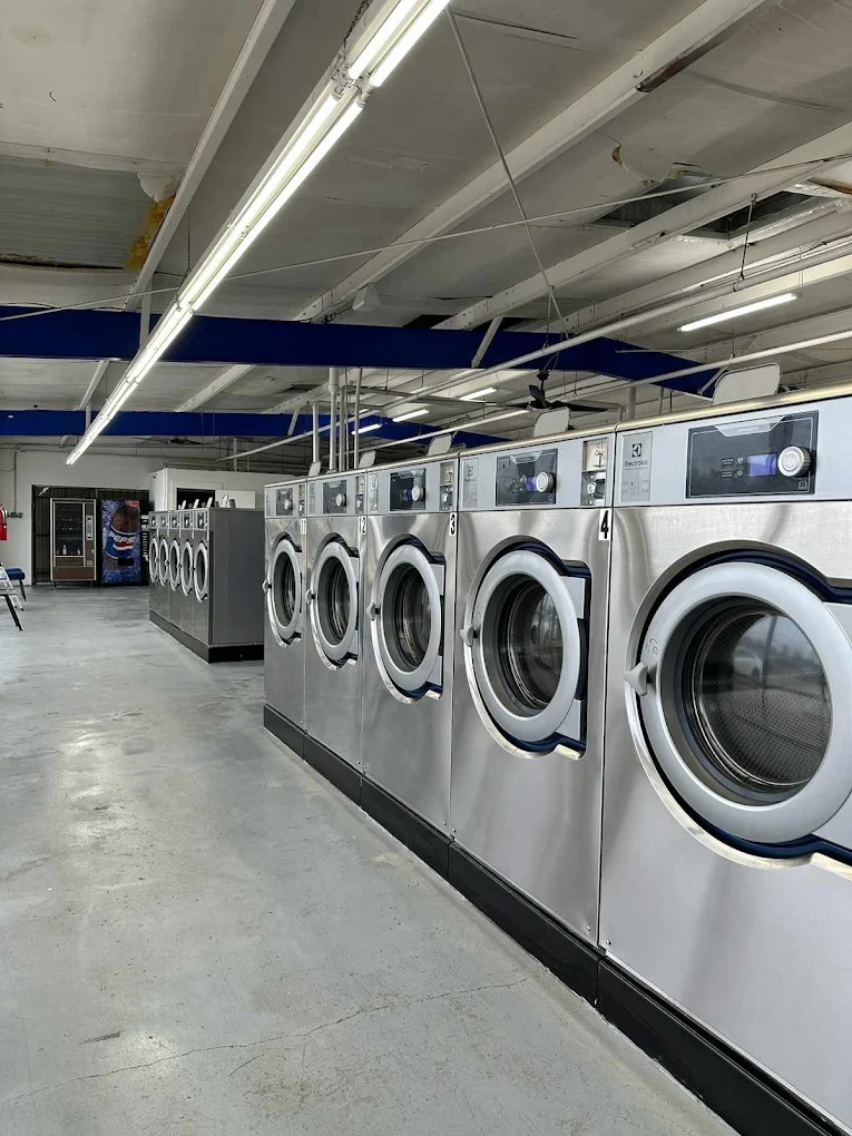 North Shepherd Laundromat Vending Machine Location