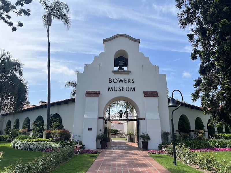 Bowers Museum Vending Machine Location
