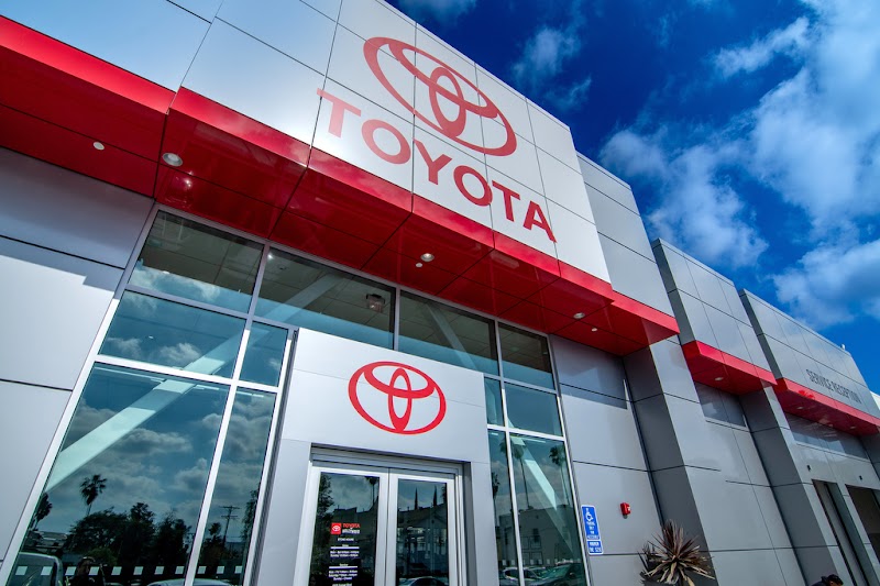 Toyota of Hollywood Vending Machine Location