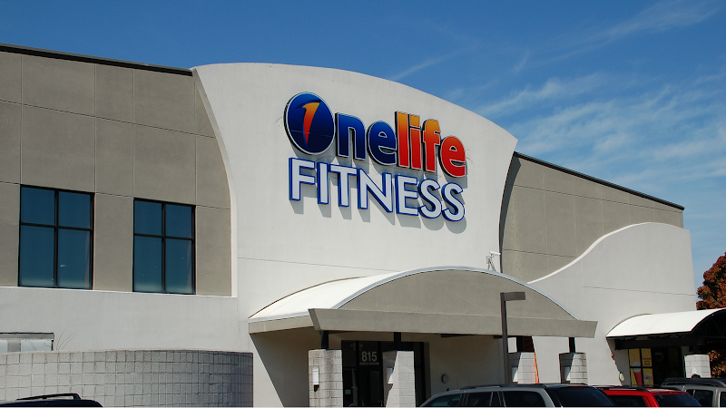 Onelife Fitness - Newport News Sports Club Vending Machine Location