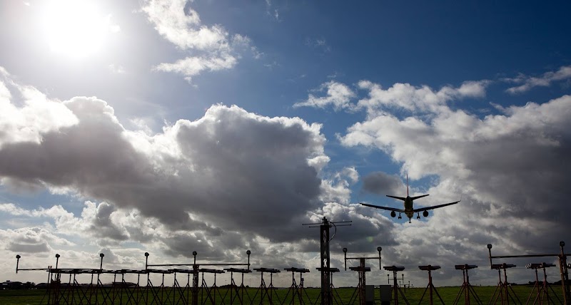 East Midlands Airport Vending Machine Location