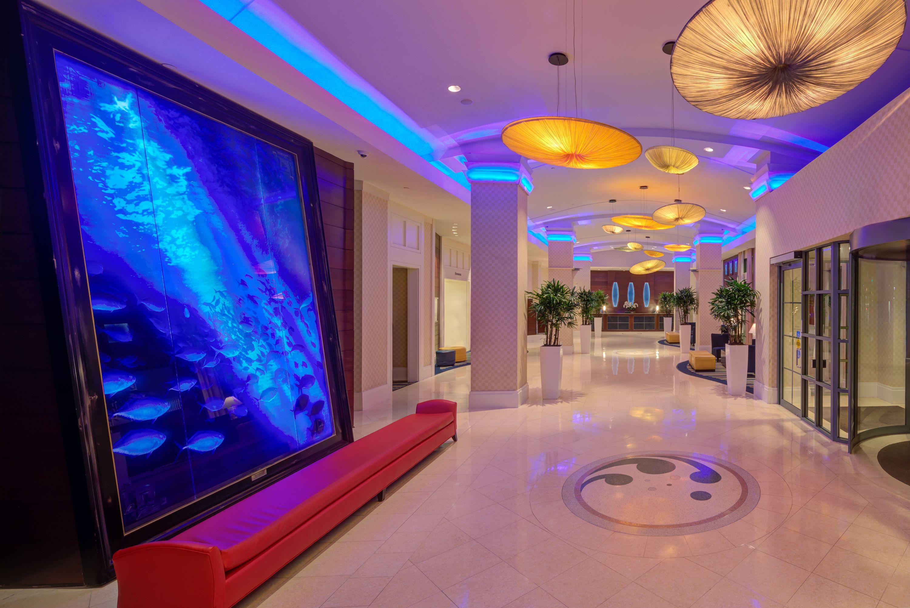 Hilton Virginia Beach Oceanfront — Oceanfront Lobby Vending Machine Location