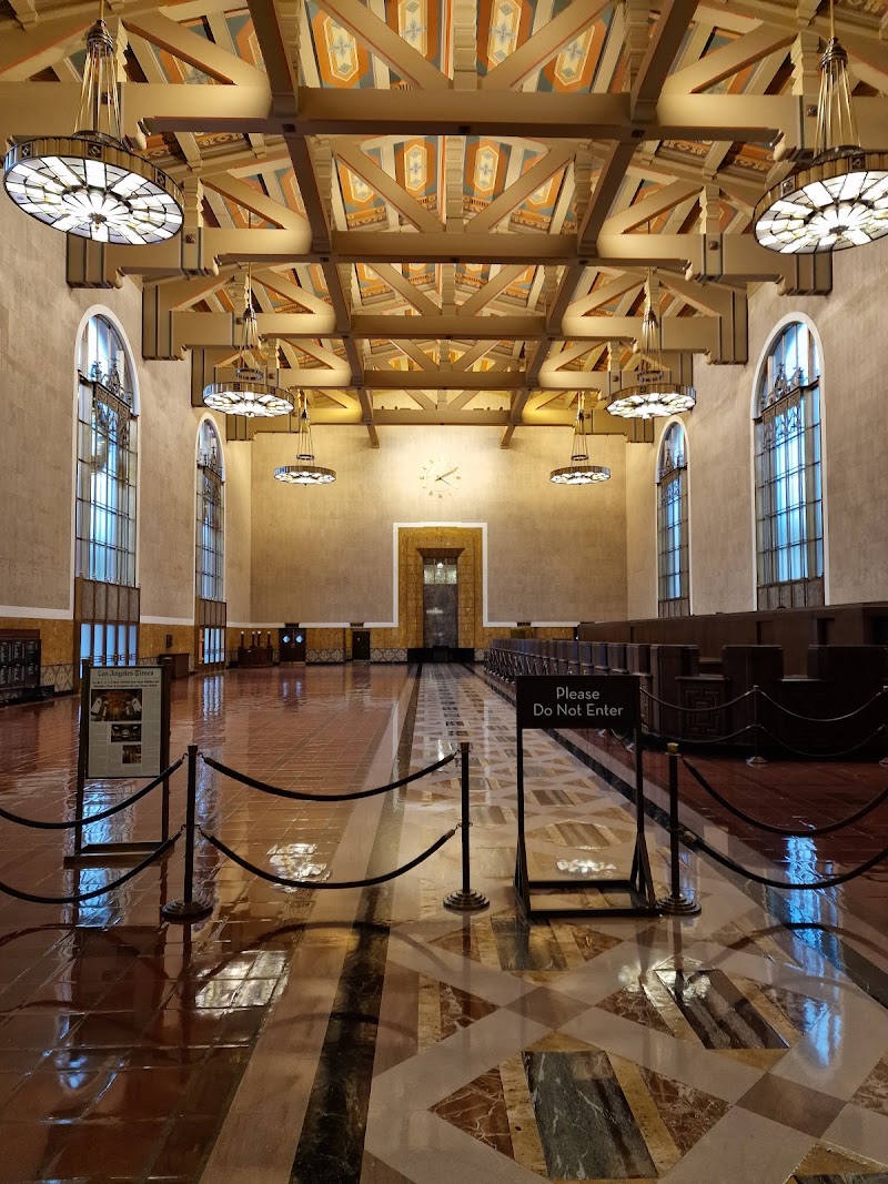 Los Angeles Union Station Vending Machine Location