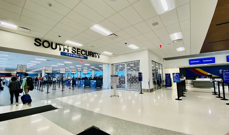 Nashville International Airport Vending Machine Location