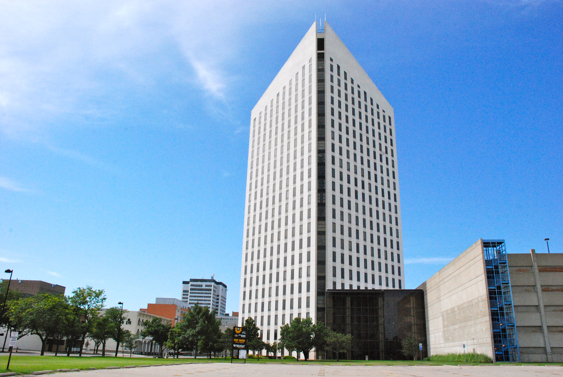 Epic Center Wichita — Office Tower Vending Machine Location